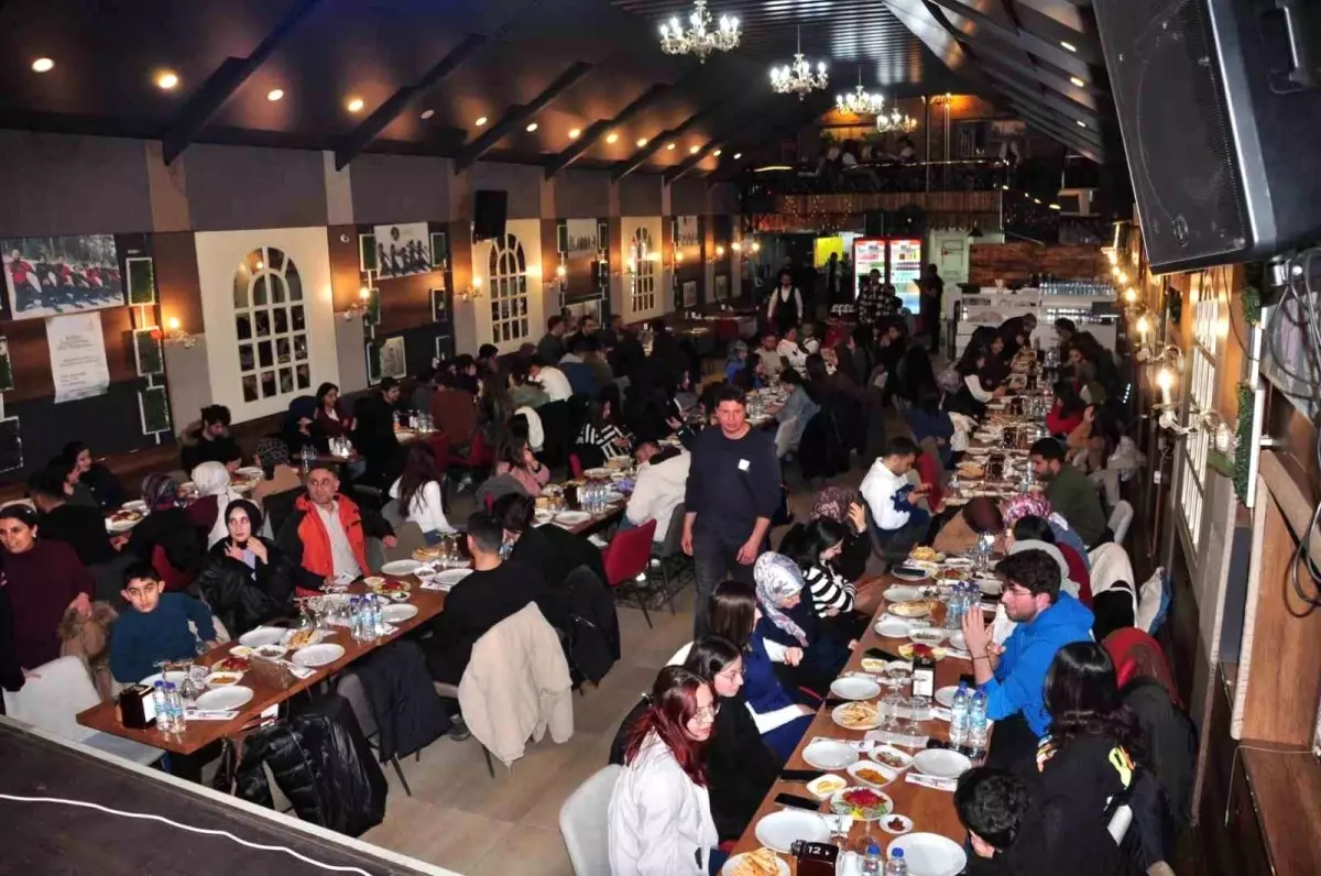 SBK Vakfı Ramazan'da Kars'ta İhtiyaç Sahiplerine Alışveriş Kartı Dağıttı