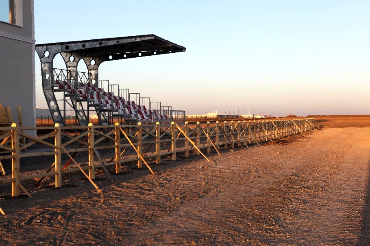 Selim de Atlı Cirit için modern tesisler kuruldu