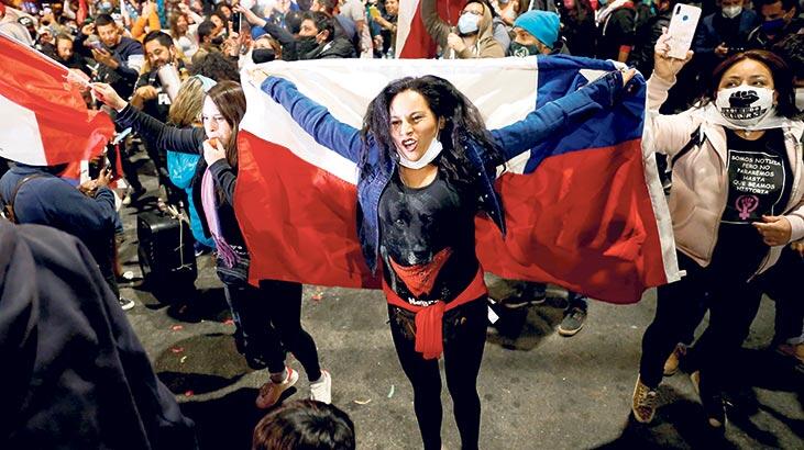 Şili halkı yeni anayasa istedi