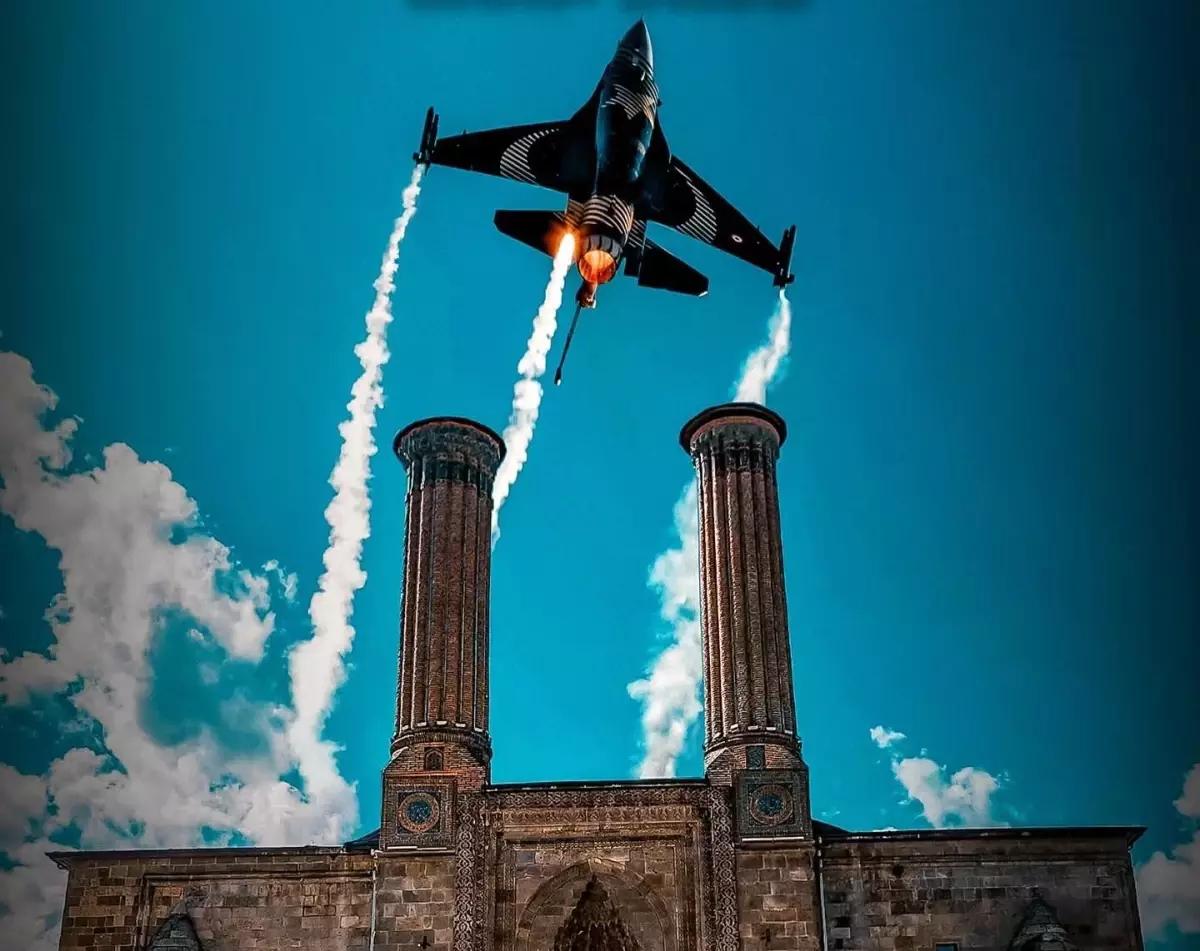 SOLOTÜRK, Erzurum'da Prova Uçuşu Gerçekleştiriyor