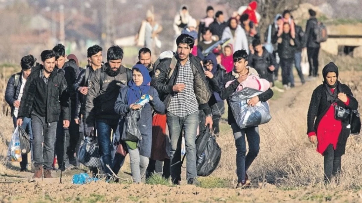 Süre doldu! Pakistan'da ülkeyi gönüllü olarak terk etmeyen göçmenler sınır dışı ediliyor
