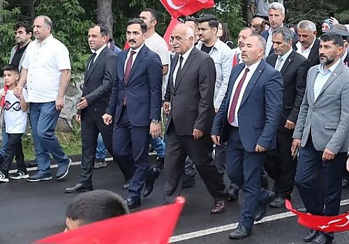 15 Temmuz Çıldır da  düzenlenen etkinliklerle kutlandı.