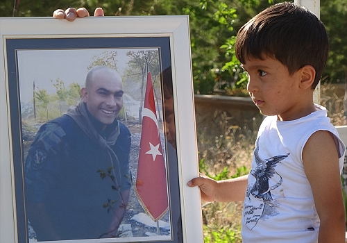 15 Temmuz şehidi Halil Hamuryen'in ailesinin acısı dinmedi