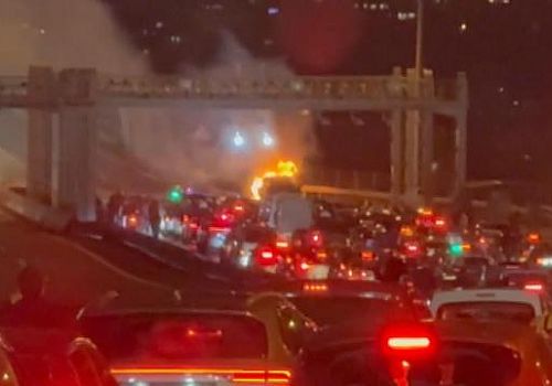 15 Temmuz Şehitler Köprüsünde Otomobil yandı