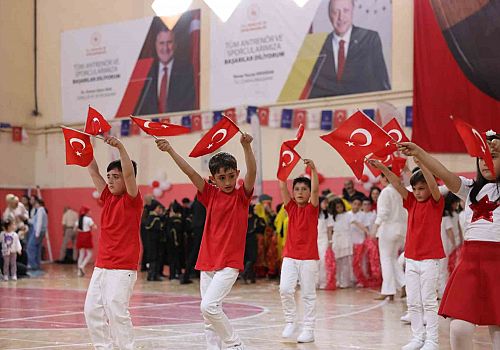 23 Nisan Ulusal Egemenlik ve Çocuk Bayramı, Ardahan’da düzenlenen törenlerle kutlandı