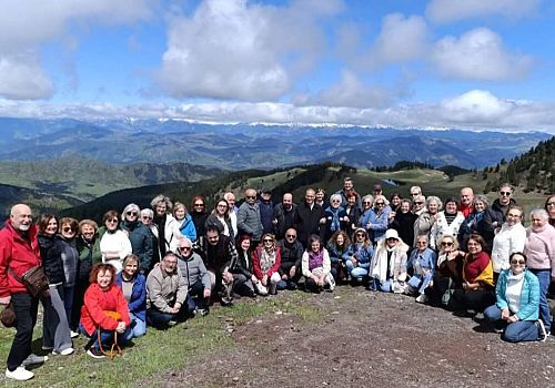 48 Yıllık Dostluk Serhat Şehrinde Taçlandı: Eczacılar Ardahan’da Buluştu