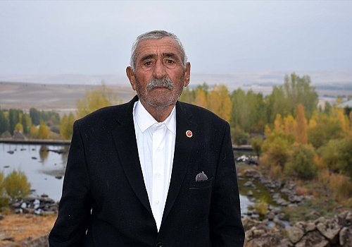 88 yıllık ömrünün 64 yılını mahalle muhtarı olarak geçiren Reşit Kardan vefat etti