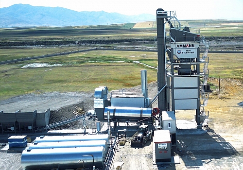 Ağrı'da kurulan asfalt plenti, kentin yarım asırlık asfalt ihtiyacını karşılayacak