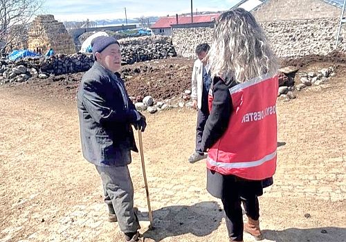 Aile Sosyal Hizmetler Ekipleri Deprem Bölgesi Çıldır Gölebakan’daydı