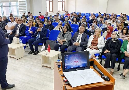 Aile Sosyal İl Müdürlüğü 2024 yılının ilk 6 aylık değerlendirme toplantısı gerçekleştirildi