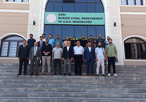 AK Parti Ağrı İl Başkanı Özyolcu gazetecilerle bir araya geldi: