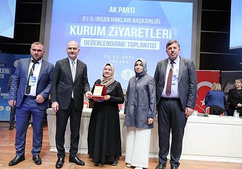 Ak Parti Ardahan da En Başarılı 4 İl Arasına Girmeyi Başardı Ödül Aldı 