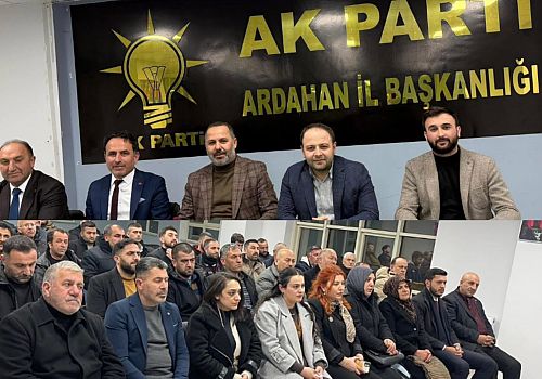 Ak Parti Ardahan da yeni yönetimle ilk Toplantısını yaptı 