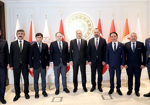 AK Parti Ardahan heyeti Ankara'da İçişleri Bakanı Ali Yerlikaya'yı ziyaret etti