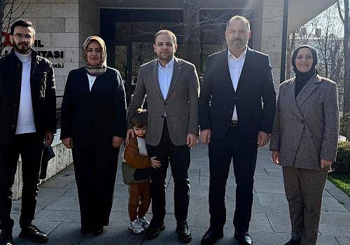 AK Parti Ardahan Heyeti, Milletvekili Kaan Koç’u Meclis Makamında Ziyaret Etti