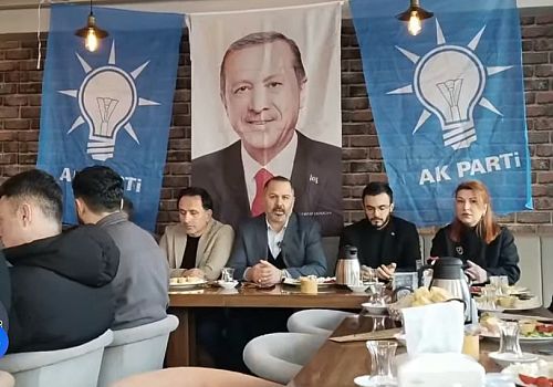 AK Parti Ardahan İl Başkanı Hakan Aydın Basın Toplantısı Düzenledi