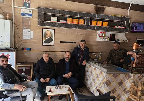 AK Parti Ardahan İl Başkanı Hakan Aydın, halkın içerisinde yer almaya ve sorunları dinlemeye devam ediyor.