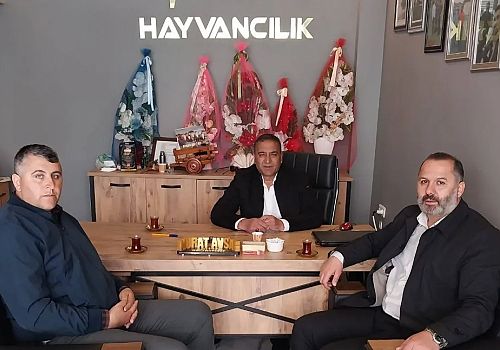 AK Parti Ardahan İl Başkanı Hakan Aydın, halkın içerisinde yer almaya ve sorunları dinlemeye devam ediyor.