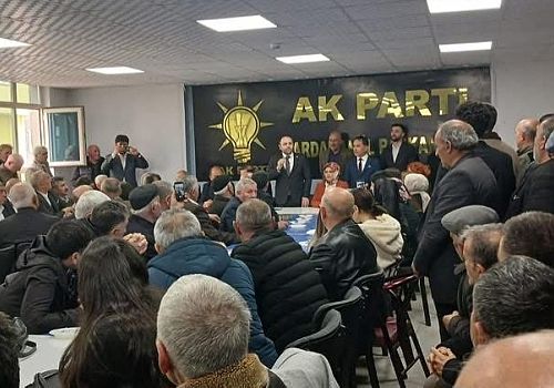 AK Parti Ardahan İl Başkanlığı’nda geleneksel bayramlaşma programı düzenlendi