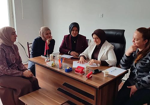 AK Parti Ardahan Kadın Kollarından Göle Çıkarması: Güçlü Teşkilat, Güçlü Yarınlar