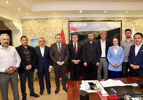 Ak Parti Ardahan Milletvekili Kaan Koç Ardahan da Belediyeyi ziyaret etti 