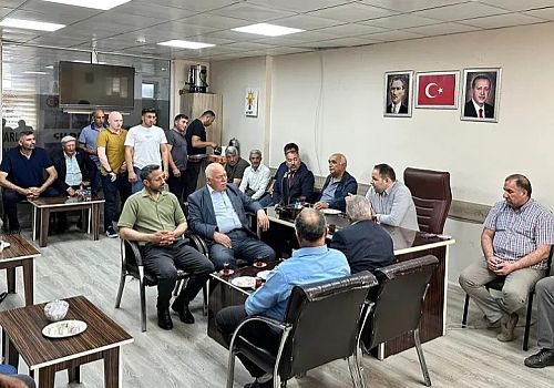 AK Parti Ardahan Milletvekili Kaan Koç, Ardahan ve İlçelerini ziyaret ederek bayramlaştı
