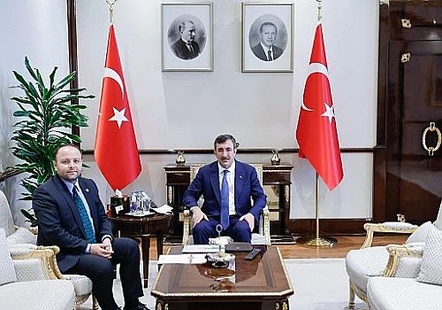 AK Parti Ardahan Milletvekili Kaan Koç, Cumhurbaşkanı Yardımcısı Cevdet Yılmaz’ı Ziyaret Etti