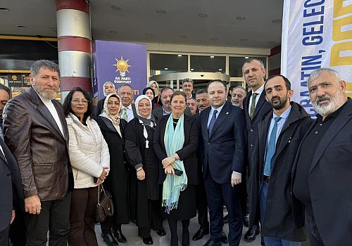 AK Parti Ardahan Milletvekili Kaan Koç, Esenyurt 6. Olağan İlçe Kongresi'ne katıldı