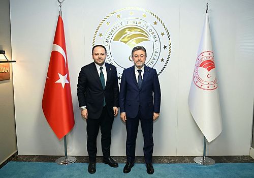 AK Parti Ardahan Milletvekili Kaan Koç, Tarım ve Orman Bakanıyla görüştü 