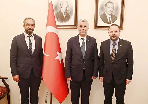 AK Parti Ardahan Milletvekili Kaan Koç Ticaret Bakanı Ömer Bolat’ı ziyaret etti 
