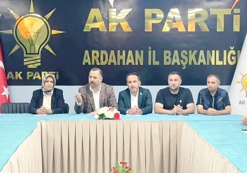 AK Parti Ardahan Teşkilatında Yatırım ve Saha Çalışmaları Masaya Yatırıldı