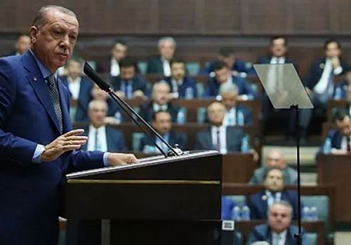 Ak parti de tekrar seçilemeyeceklerin listesi belli oldu