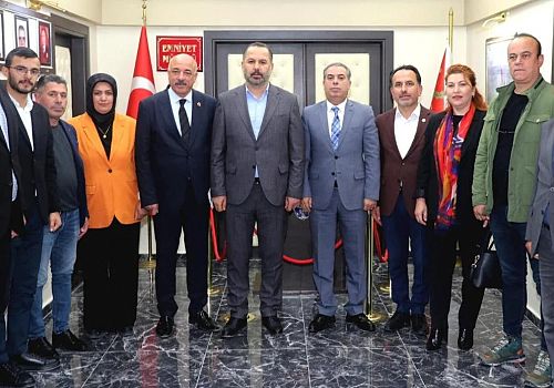 AK Parti’den Yeni Emniyet Müdürü Tüzün’e Hayırlı Olsun Ziyareti 