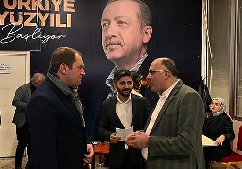 AK Parti Esenyurt İlçe Başkanlığına atanan Togay Çoban, ilçede geniş bir kabul gördü