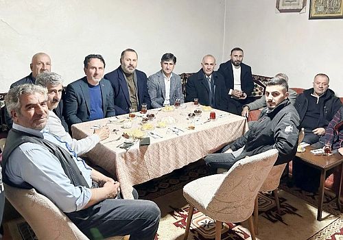 AK Parti heyeti, gönül sofralarında Gölede köylülerle bir araya geldi 