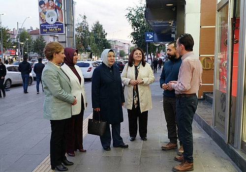 AK Parti Heyetinden Ardahan'da Esnaf Ziyareti