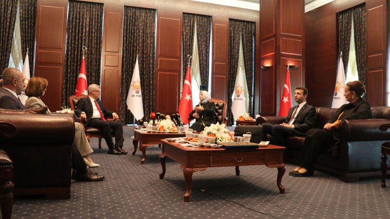 AK Parti'li Zengin: Muhalefet ile birlikte olmaktan mutluluk duyuyorum