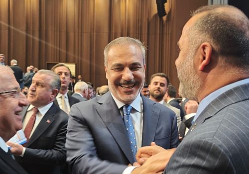 Ankara’da bulunan Hakan Aydın Dışişleri Bakanı Hakan Fidan ile bir araya geldi.