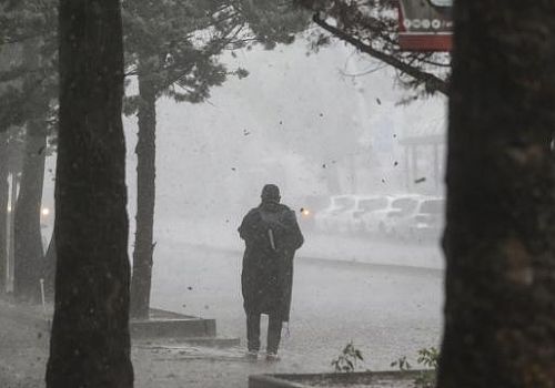 Ankara’da Fırtına ve Sağanak Can Aldı: Minare Yıkıldı, Çatılar Uçtu