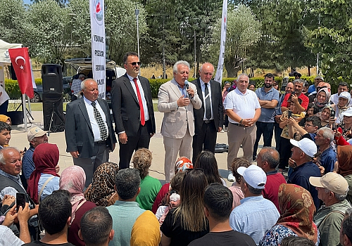 Ankara’da Posoflular Buluşması: Saffet Kaya’ya Onur Plaketi