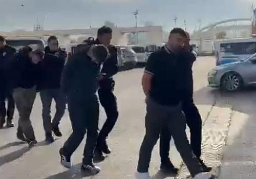 Ankara’da sosyal medya hesaplarından silahlı paylaşım yapan 9 şüpheli gözaltına alındı