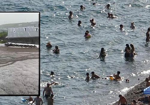 Antalya'da deniz keyfi Ardahan'da dolu yağışı