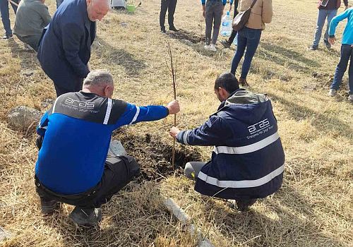Aras Elektrik’ten 11 Kasım’da Yeşil Geleceğe Anlamlı Katkı