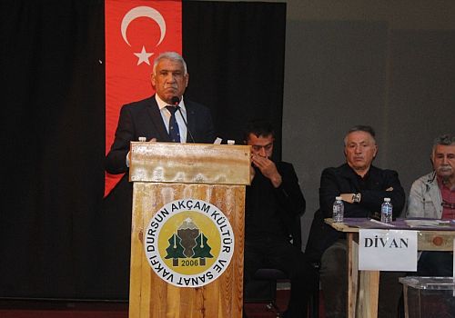 Ardahan Arı Yetiştiriciler Birliğinde mevcut başkan İlhan Evliyaoğlu yeniden başkan seçildi.