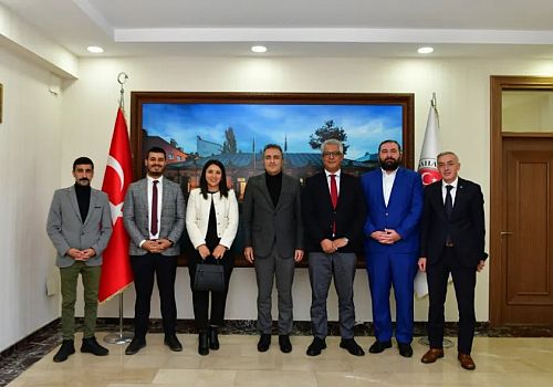 Ardahan Baro Başkanlığı görevine yeniden seçilen Av. Murat Yolçu, Vali Hayrettin Çiçek’i ziyaret etti