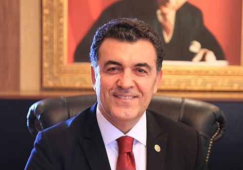 Ardahan Belediye Başkanı Faruk Demir, 15 Temmuz Demokrasi ve Milli Birlik Günü dolayısıyla bir mesaj yayınladı