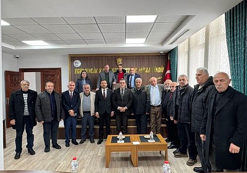 Ardahan Belediye Başkanı Faruk Demir, Belediye Meclis Üyeleri ile birlikte İl Genel Meclisini ziyaret etti