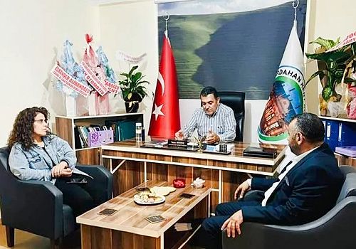Ardahan Belediye Başkanı Faruk Demir, bugün Ardahan Kent Konseyi'ni ziyaret etti 