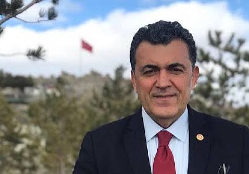 Ardahan Belediye Başkanı Faruk Demir’den Kamuoyu Açıklaması: Eleştiriye Açığım, İftiraya Asla