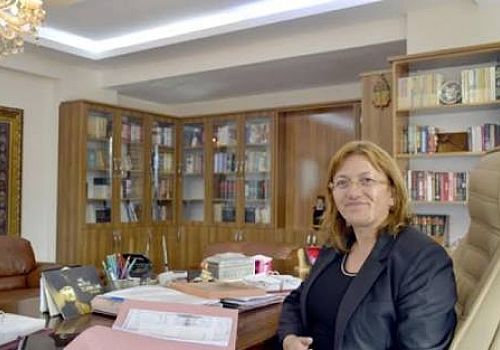 Ardahan Belediye Başkanı Faruk Demir e Müzeyyen Çiftçi den Sert Tepki 